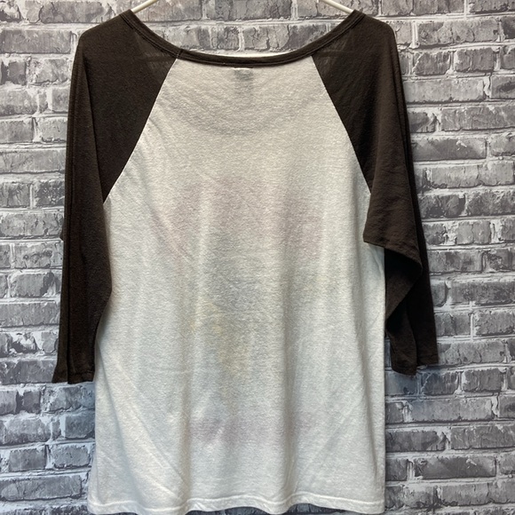 OBEY - Picture 5 of 6